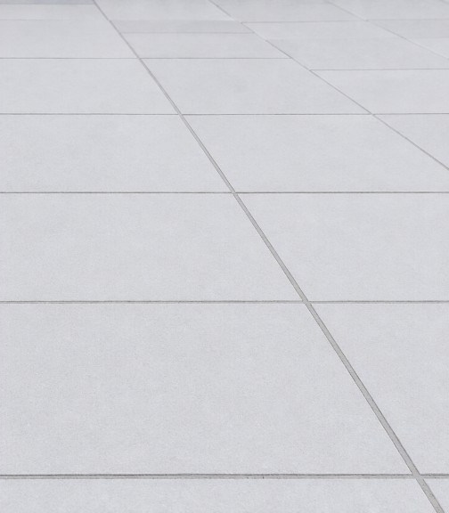 Nachher: gereinigte Terrassenplatten